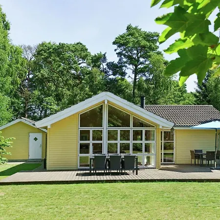 Three-bedroom Holiday In Nexo 28